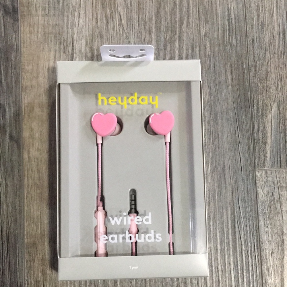 Heyday Pink Wired Earbuds